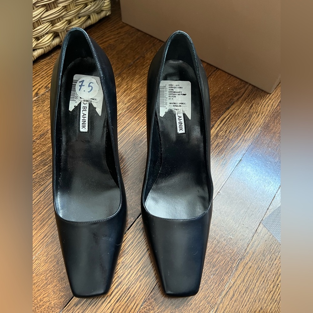 Monolo blahnik black square toe pumps